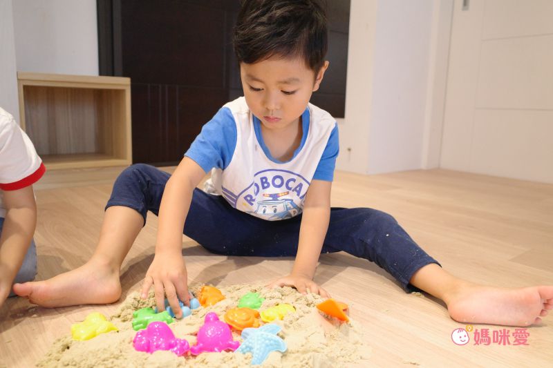 双美生活文創 - 3Q魔法動力沙-1KG桶裝-內附1kg魔法動力沙(原色)