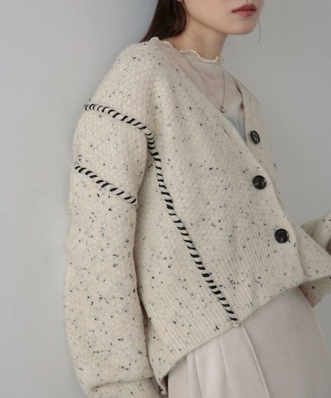 日本 Bab - 縫線感溫暖紋理短版針織外套-淺灰