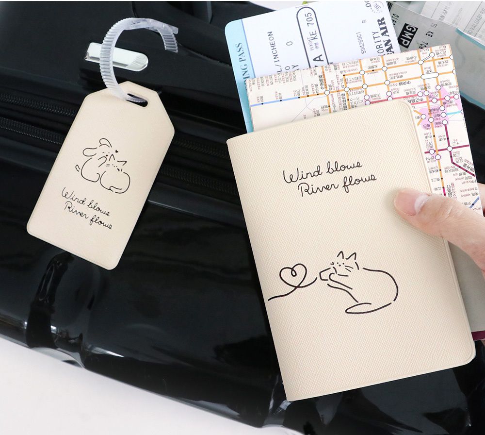 韓國 Conitale - 質感護照套-奶油白 (13.5X9.7cm)