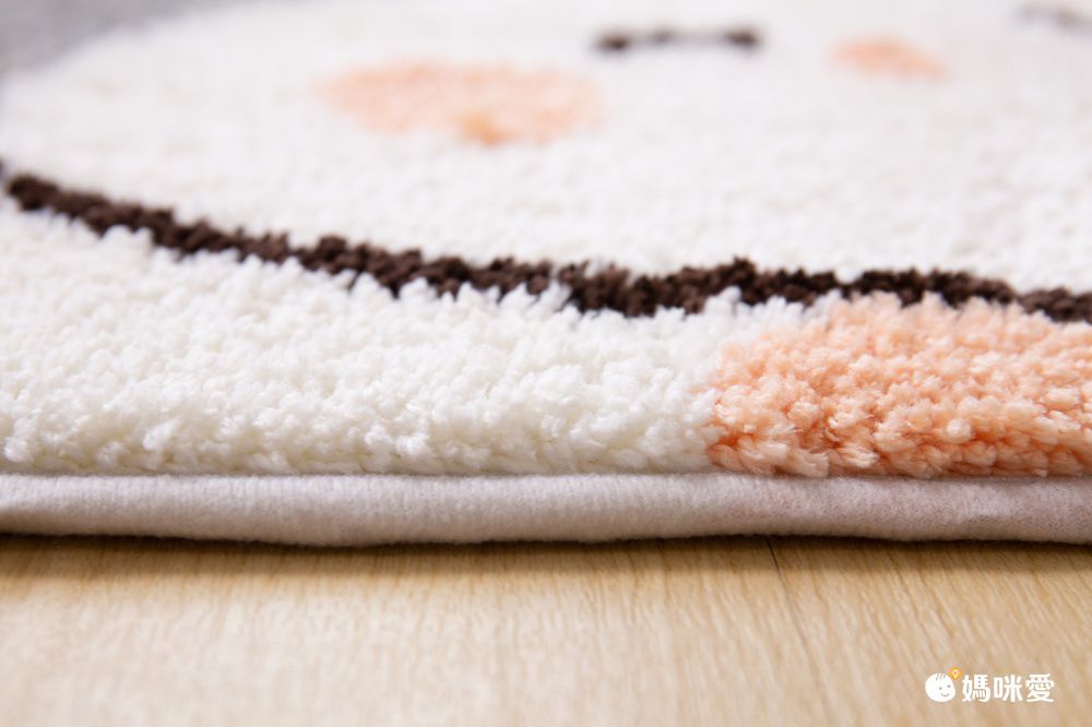 羊羔絨長條形床邊腳踏墊-26英文字母