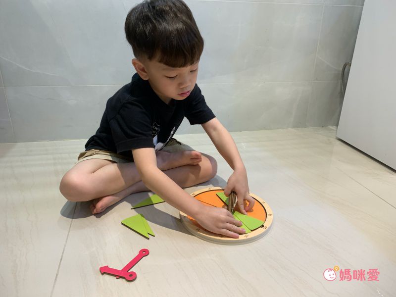 西班牙Akros - 蒙特梭利立體木製時鐘拼圖