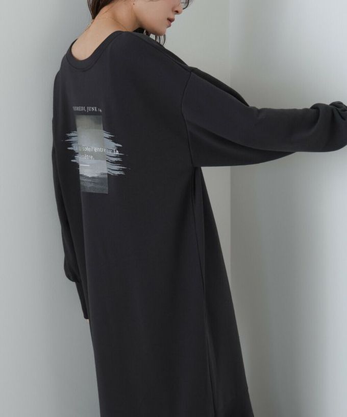 日本 Bab - 前後2way魚尾下擺休閒印花長袖洋裝-炭黑