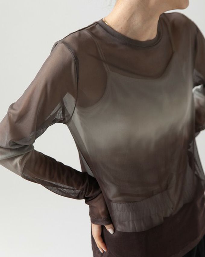 日本 gleam - 唯美漸層透膚圓領長袖上衣-橙棕x灰藍