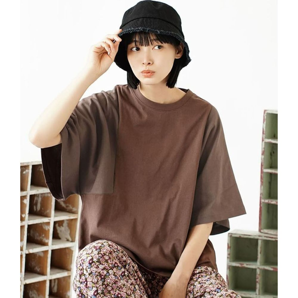 日本 zootie - 抗透汗 撞色顯瘦設計寬版五分袖上衣-咖啡