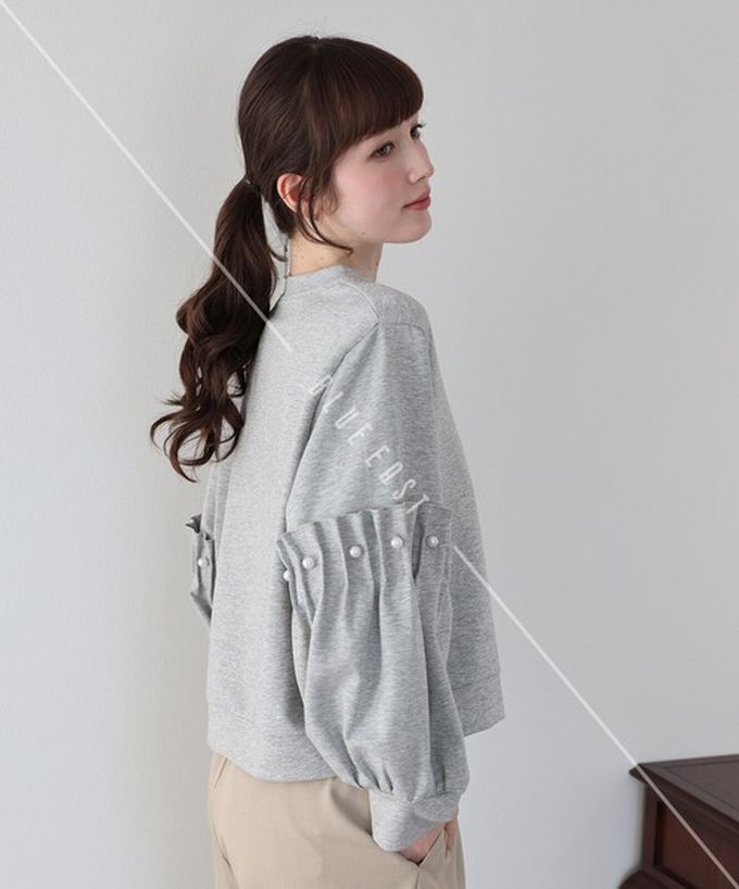 日本 BLUE EAST - 可愛珍珠皺摺造型寬版長袖上衣-白