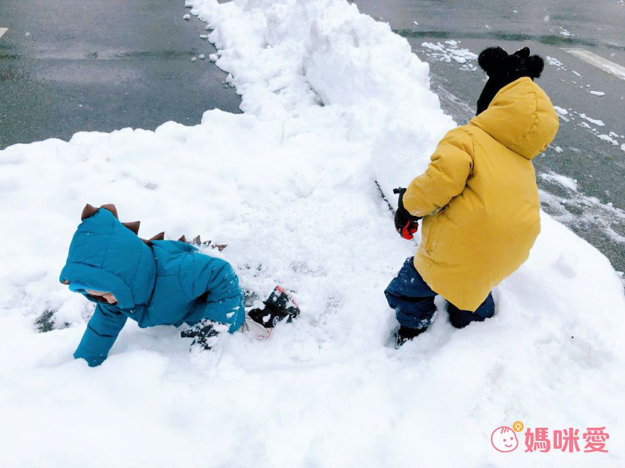 韓國 OZKIZ - 極致溫暖鴨絨/羽絨外套-60/40-櫻花粉