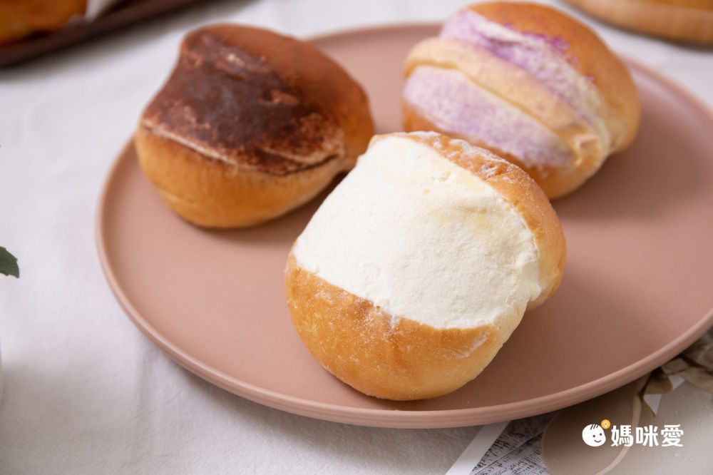 免運｜高雄排隊名店【奧瑪烘焙】日式崎風蛋糕/羅馬生乳包
