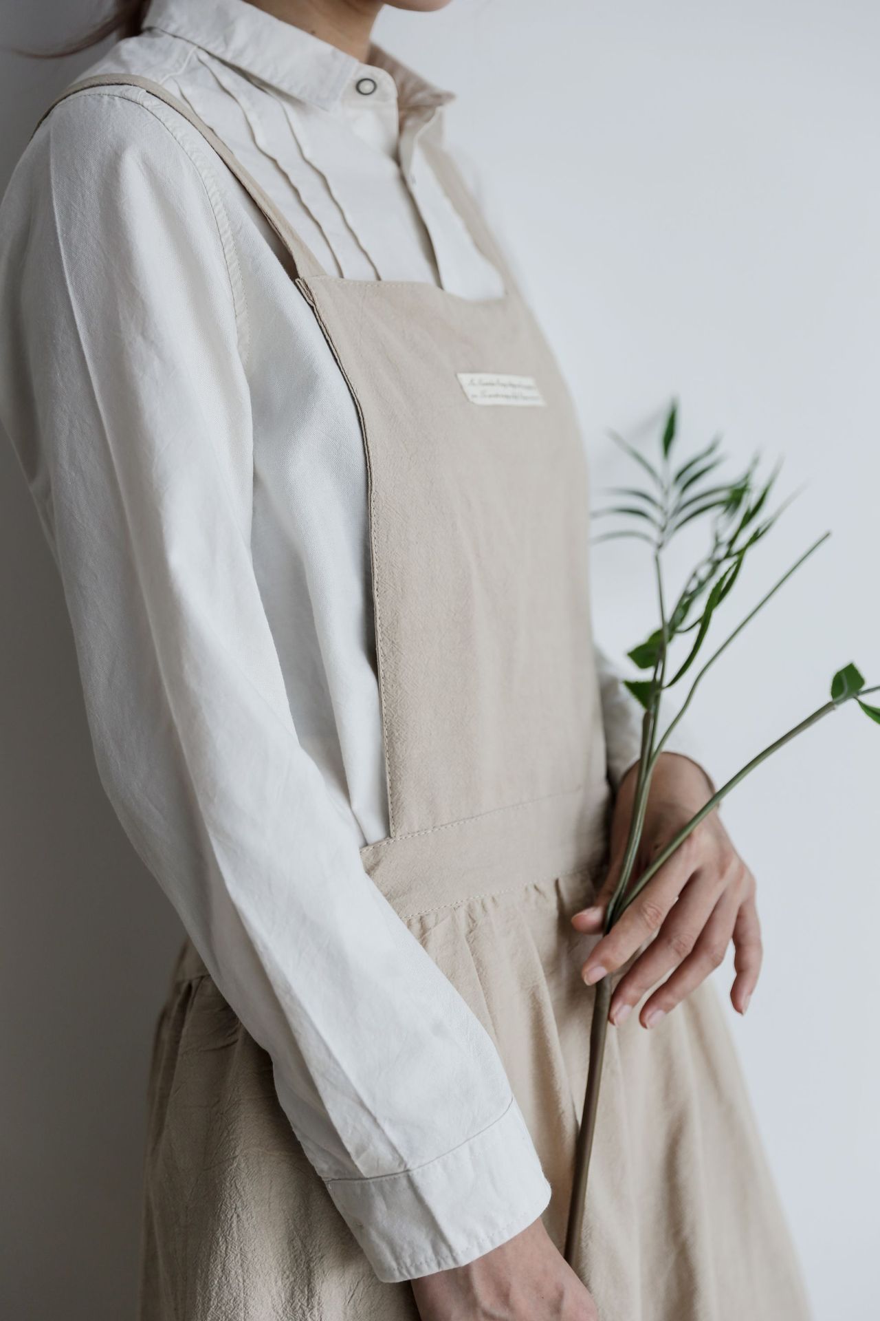 北歐文藝棉麻百褶圍裙-成人款-燕麥色