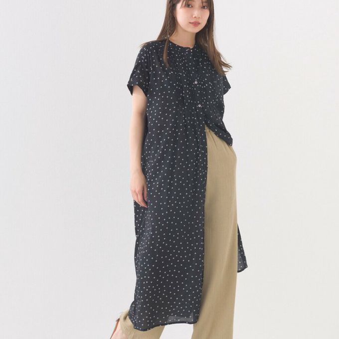 日本 OMNES - 100%印度棉 襯衫式印花短袖洋裝-黑底白點