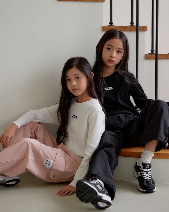 韓國 sm2 - 文字點綴羅紋長袖上衣-白