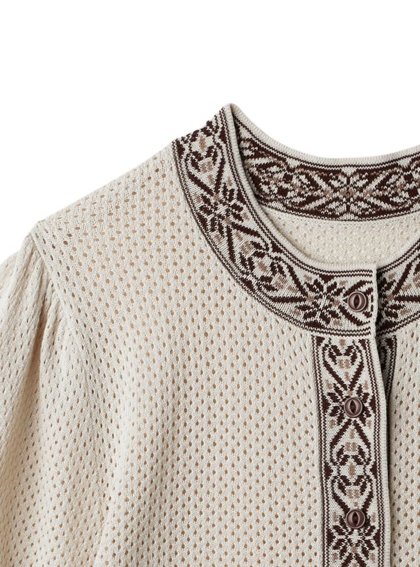 日本 GRL - 民族風圖騰雕花圓領短袖上衣-淺灰米