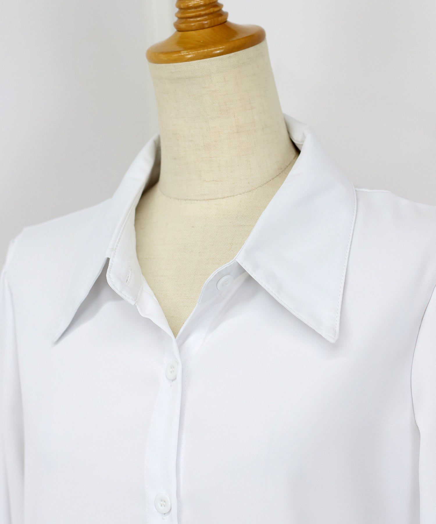 日本 BLUE EAST - 優雅紐結雪紡長袖襯衫-印花-淺杏