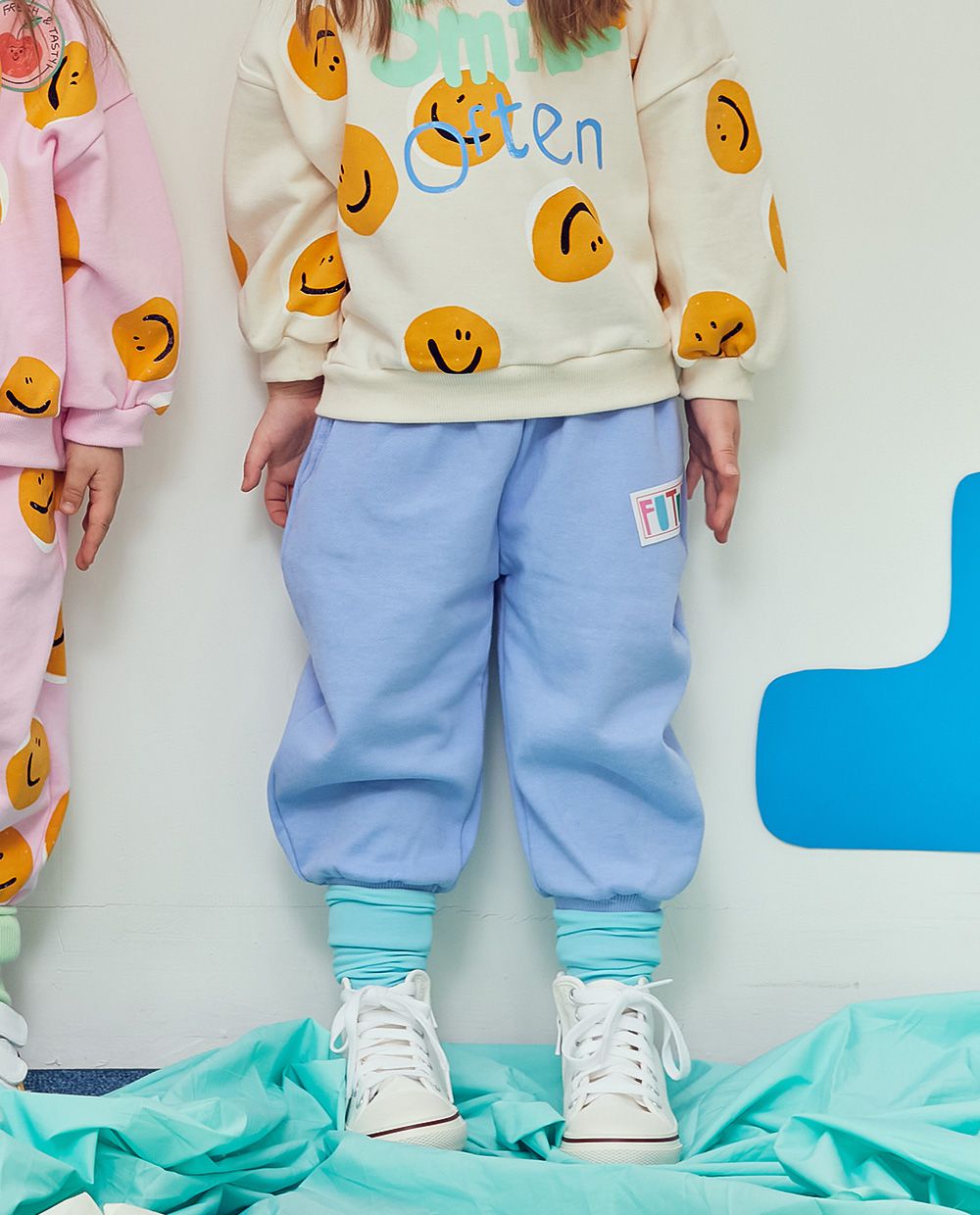 韓國 MINIATURE - 休閒縮口褲-藍