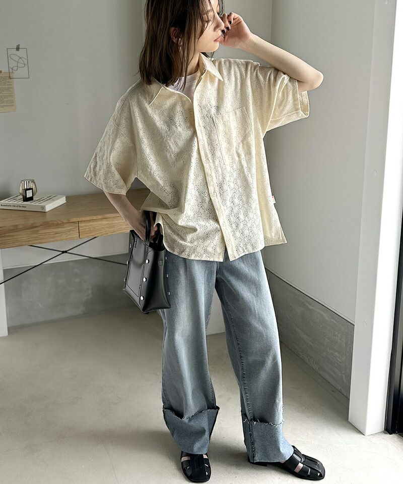 日本 Classical Elf - 浪漫花朵蕾絲翻領短袖襯衫-淺米杏