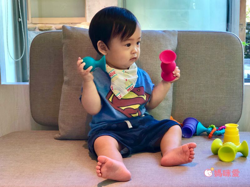 美國 FatBrain - 【熱賣】觸覺吸盤球-3件