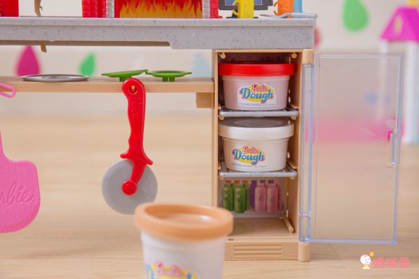 幫芭比製作獨一無二的裙子 ❤ 可重複製作～超好玩！