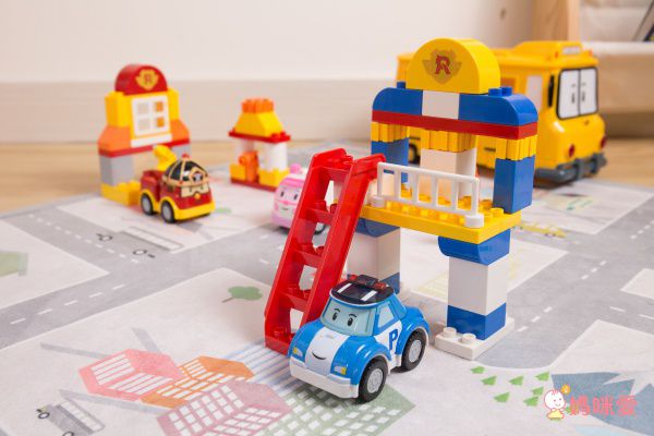 POLI 波力 - 安寶積木組