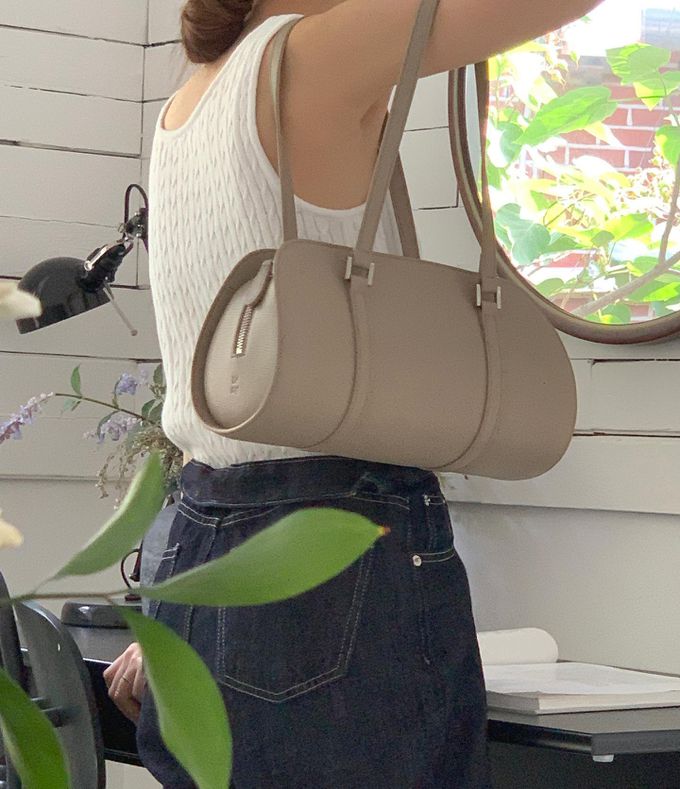 韓國lemego - 牛皮圓筒手提肩背包(Bella)-淺卡其