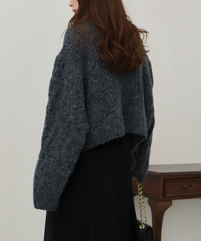 日本 BLUE EAST - 高領麻花編泡泡袖短版毛衣-象牙杏