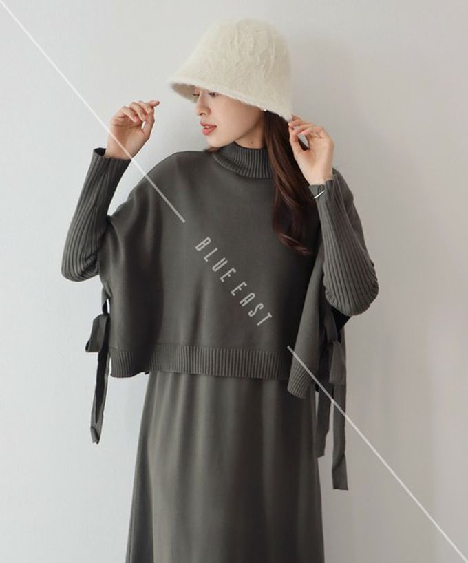 日本 BLUE EAST - [經典款]氣質針織斗篷綁帶長袖洋裝2件組-黑x杏