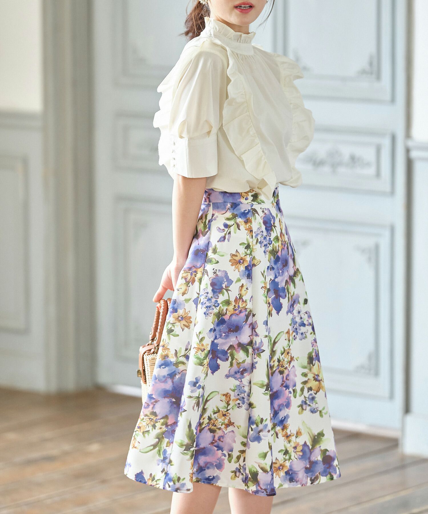 日本 tocco-closet - 水彩花朵華麗感修身傘裙-藍色系