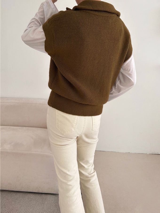 韓國女裝連線 - 簡約針織拉鍊立/翻領搭配背心-米白 (FREE)