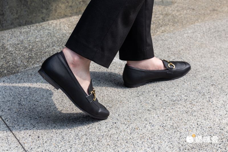 日本女裝代購 - 日本製 馬銜釦方頭低跟樂福鞋-焦糖棕