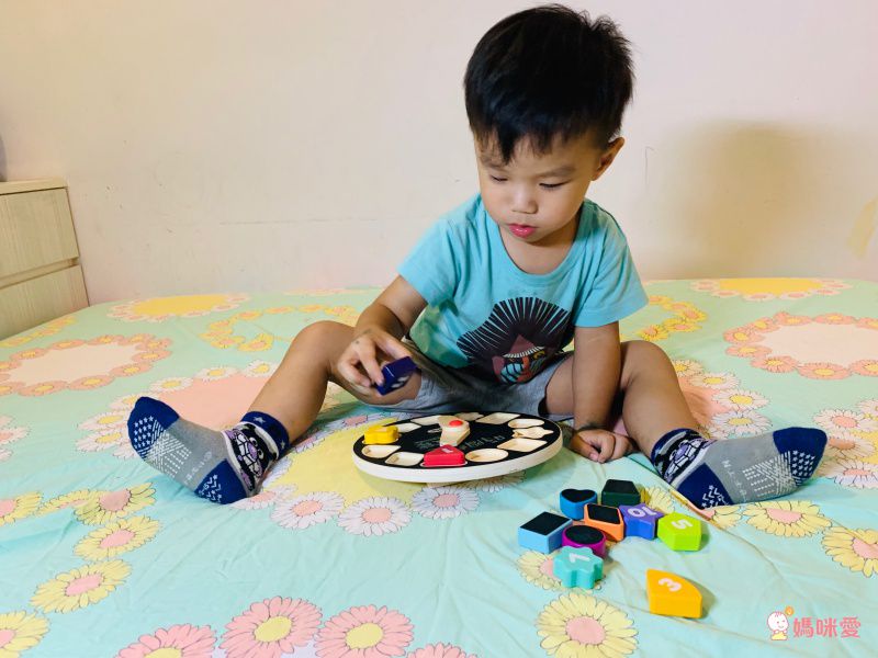 拼圖拿起來變印章【美國繪兒樂】幼兒印章塗鴉 ❤ 輕鬆完成蓋印畫！