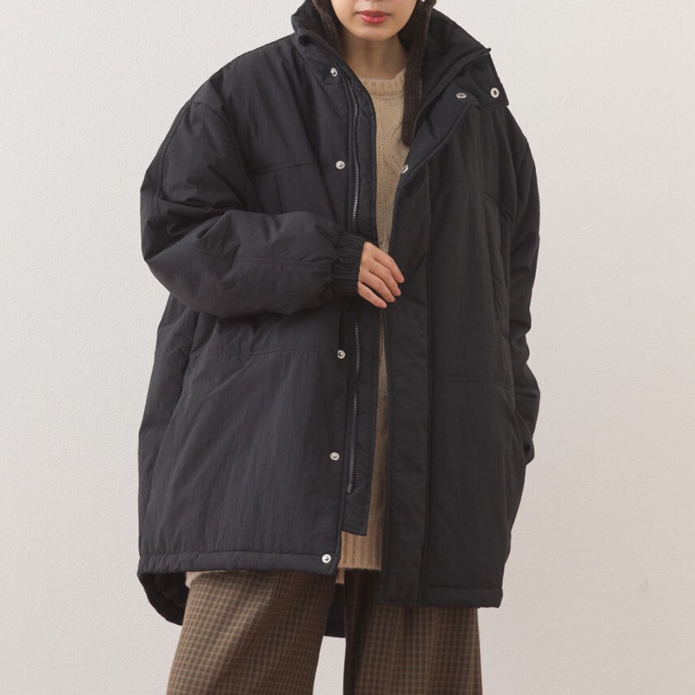 蓬鬆厚感科技羽絨大衣保暖外套-黑