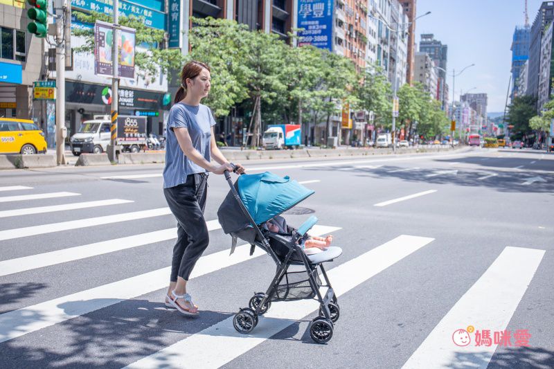 媽咪愛獨家驚喜價【Combi】輕量日系推車精選