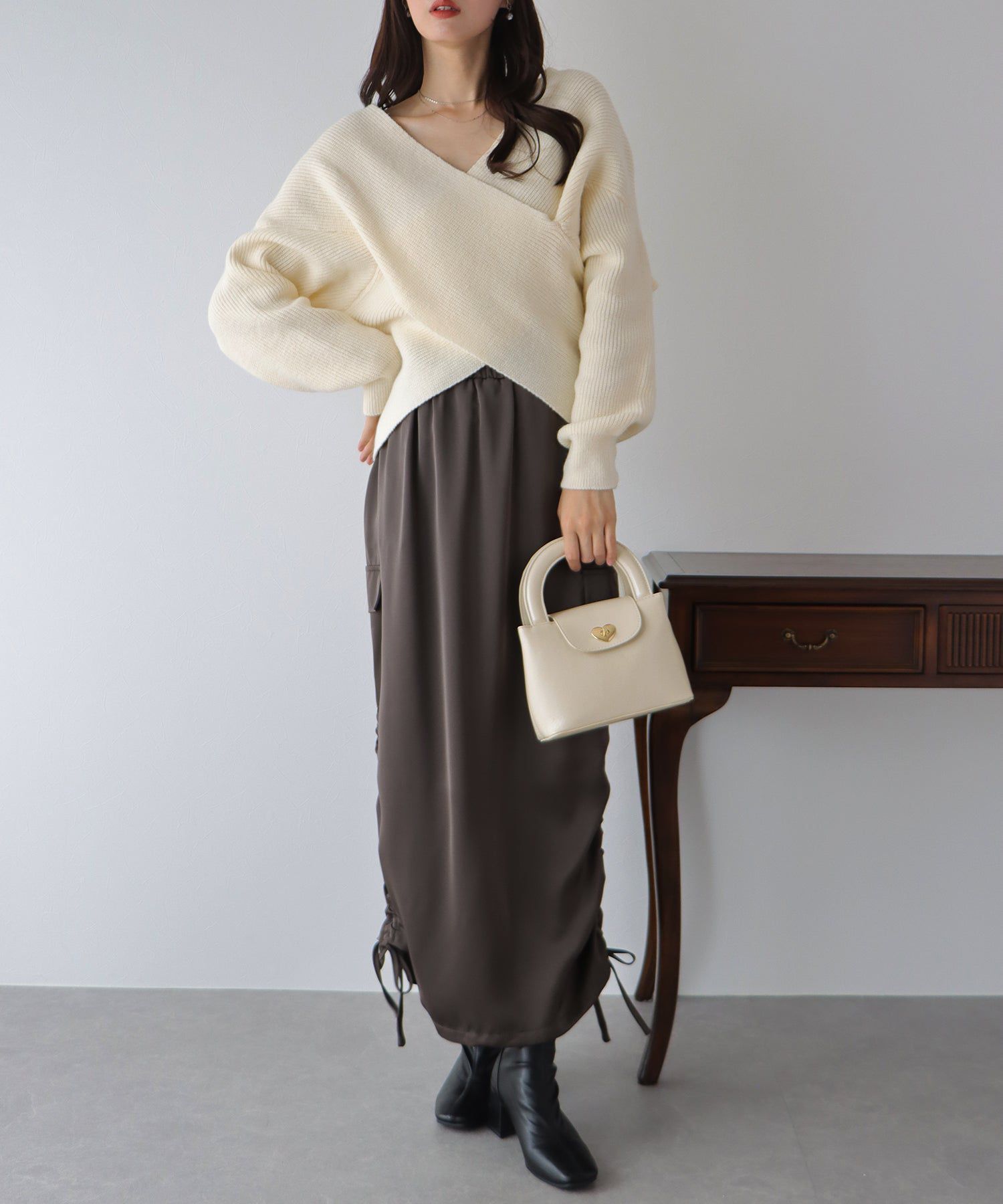 日本 BLUE EAST - 2WAY愛心金釦皮革肩背包-黑