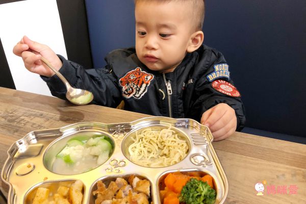 美國 Innobaby餐盤