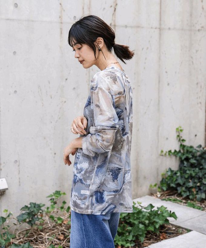 日本 Bab - 雲彩風格透膚美型長袖上衣-藍系