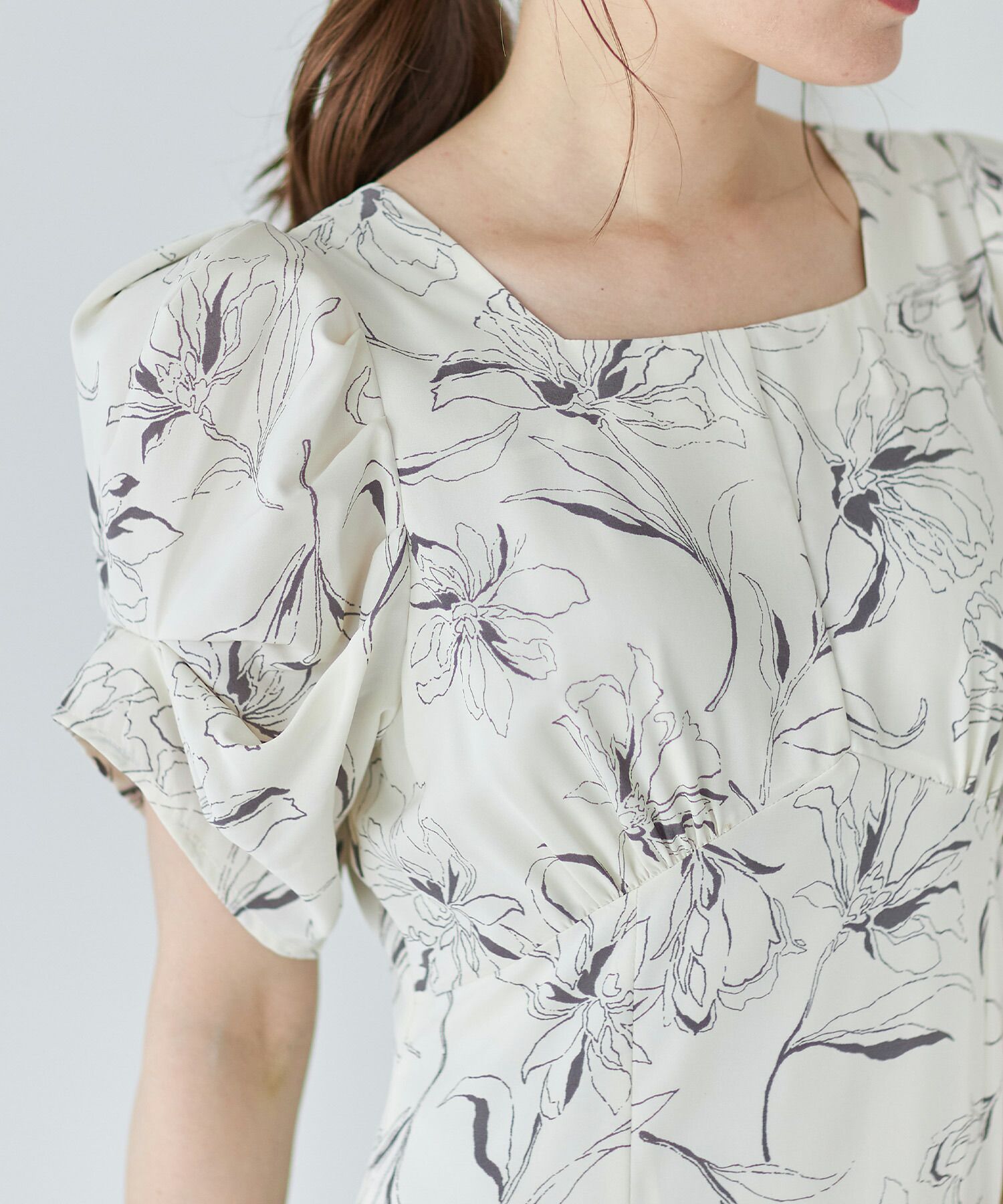 日本 tocco-closet - 典雅方領後綁帶泡泡袖洋裝-純潔百合-春芽綠