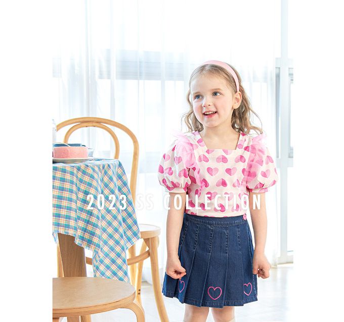 韓國 WALTON kids - 桃粉愛心網紗點綴方領上衣