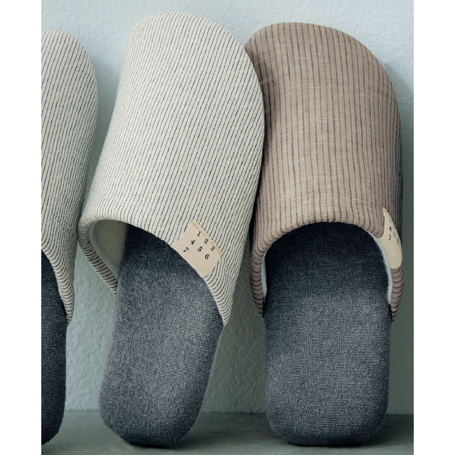 日本千趣會 - 無印風 天然素材可機洗室內拖鞋-黑色條紋