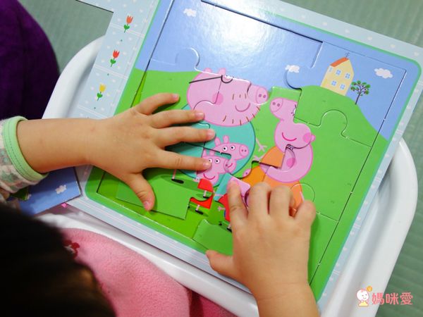 超便宜單本57元起！迪士尼卡通人物★ 洞洞書 / 著色拼圖 / 口袋書 / 泡泡棒 ★放假打發時間必備