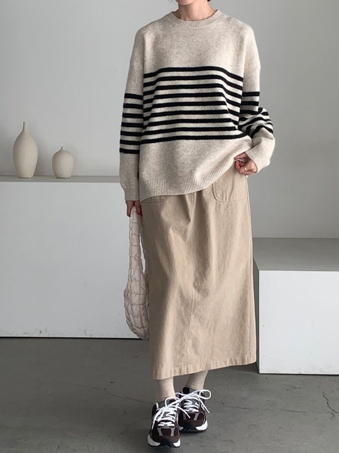 韓國女裝連線 - 條紋點綴寬鬆版型針織上衣-燕麥杏 (FREE)