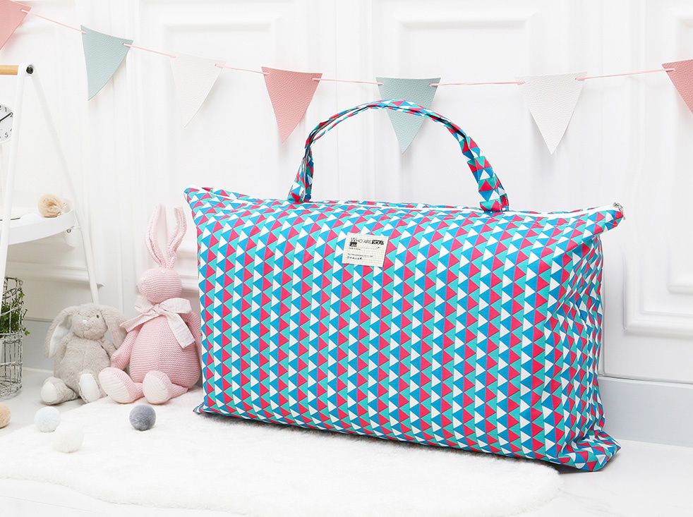 韓國 Coney Island - 防水睡袋收納袋(純棉內裏)-幾何三角形-紅藍 (77.5*42.5*11cm)