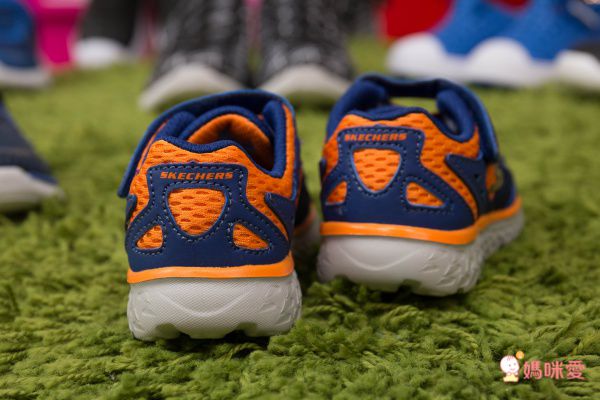 SKECHERS - GO_RUN400海藍橘兒童運動鞋