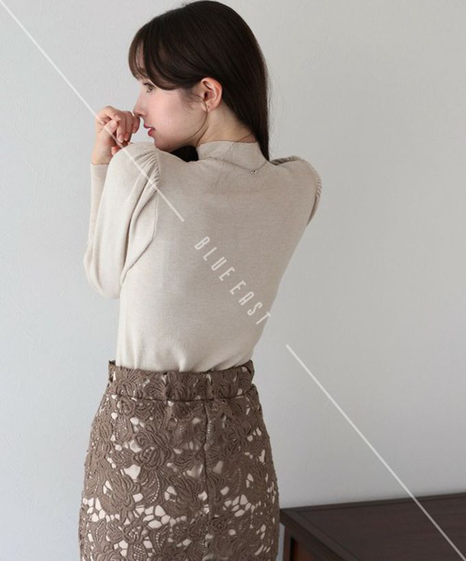 日本 BLUE EAST - 宮廷風百搭針織微高領長袖上衣-米杏
