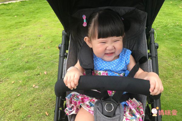 Whiz bebe Mini Capsule 迷你膠囊推車