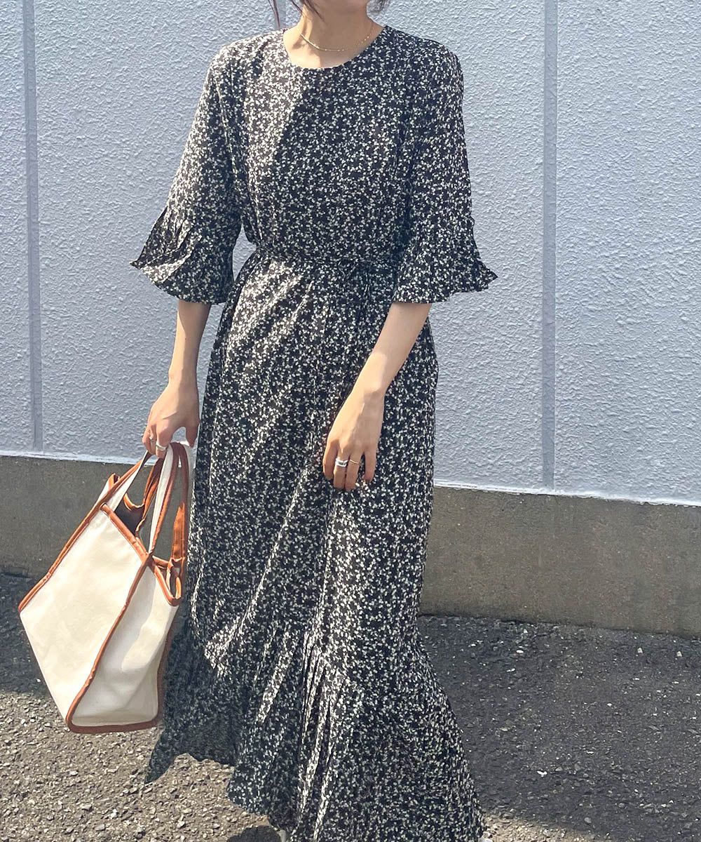 日本 Bab - 圓領碎花糖果袖洋裝-奶油白