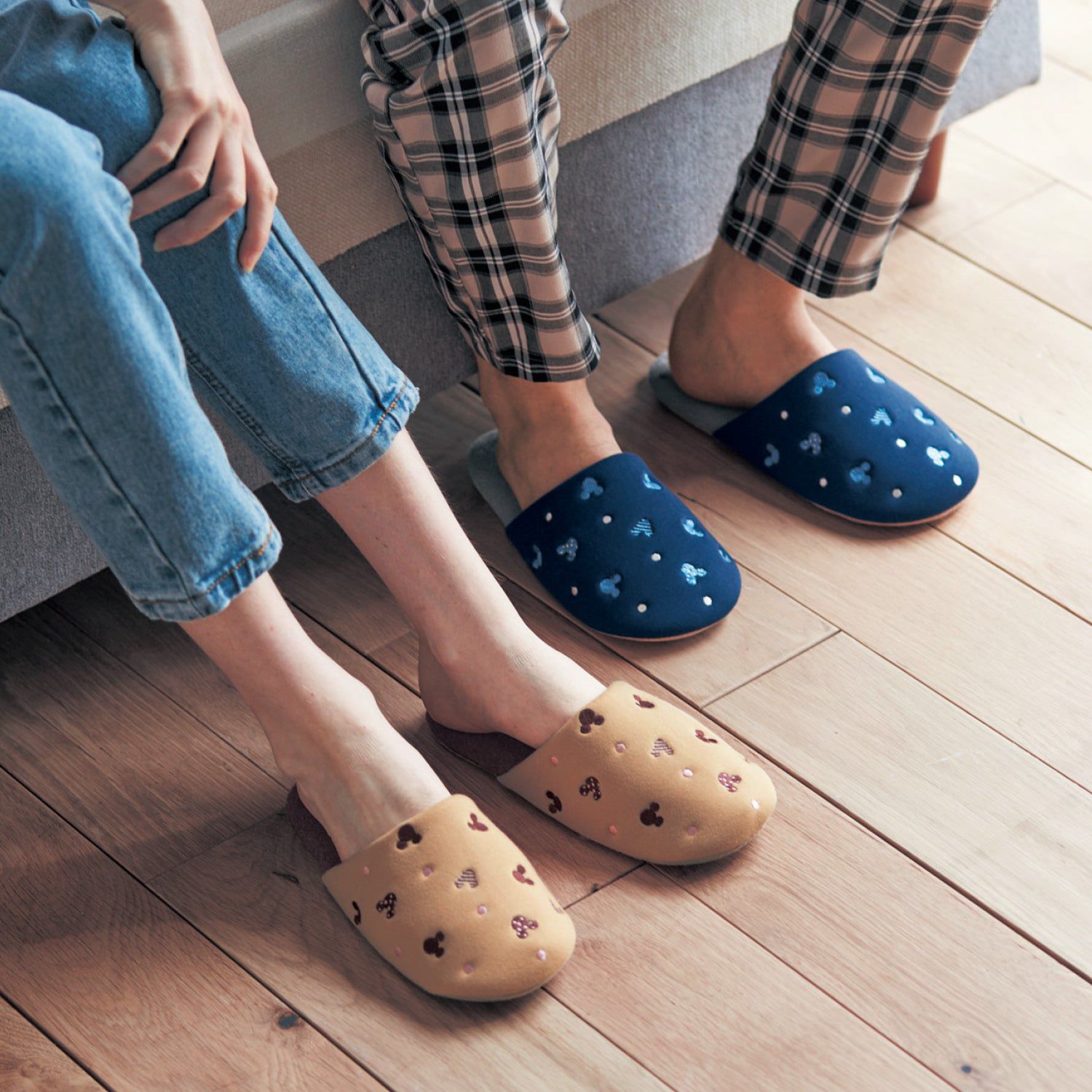 日本千趣會 - 迪士尼室內拖鞋-米奇蒲公英-杏