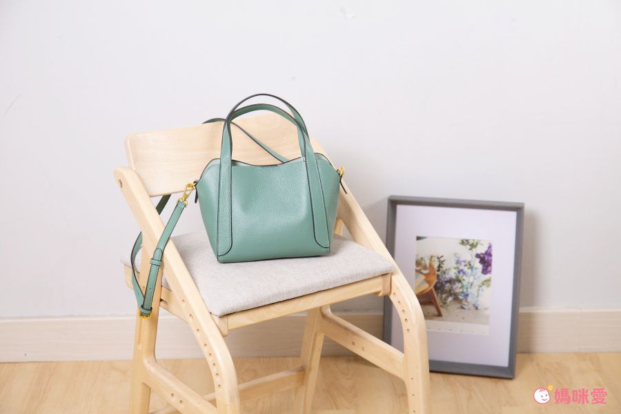 真皮斜跨小水桶包-附斜背帶-米白色 (21x12.5x18cm)