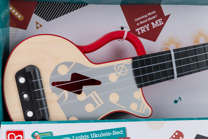 德國 Hape - 小小音樂家聲光學習烏克麗麗(紅)