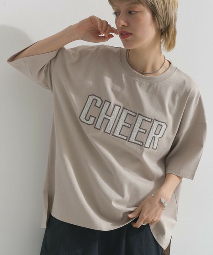 日本 le colis - 天竺棉蕾絲CHEER落肩短袖上衣-灰棕