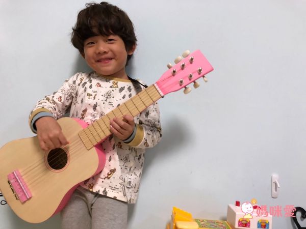 荷蘭 New Classic Toys - 幼兒音樂吉他-經典版B