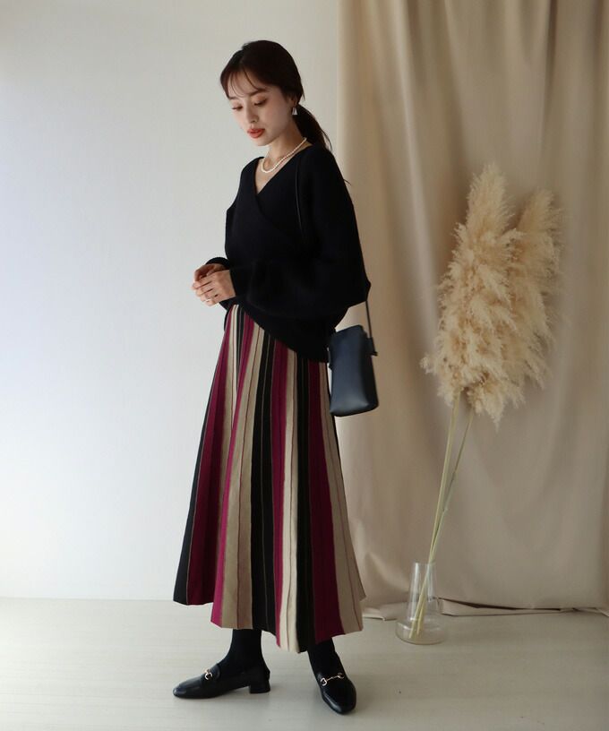 日本 BLUE EAST - [店員推薦] 撞色修身針織長裙-水藍x米杏