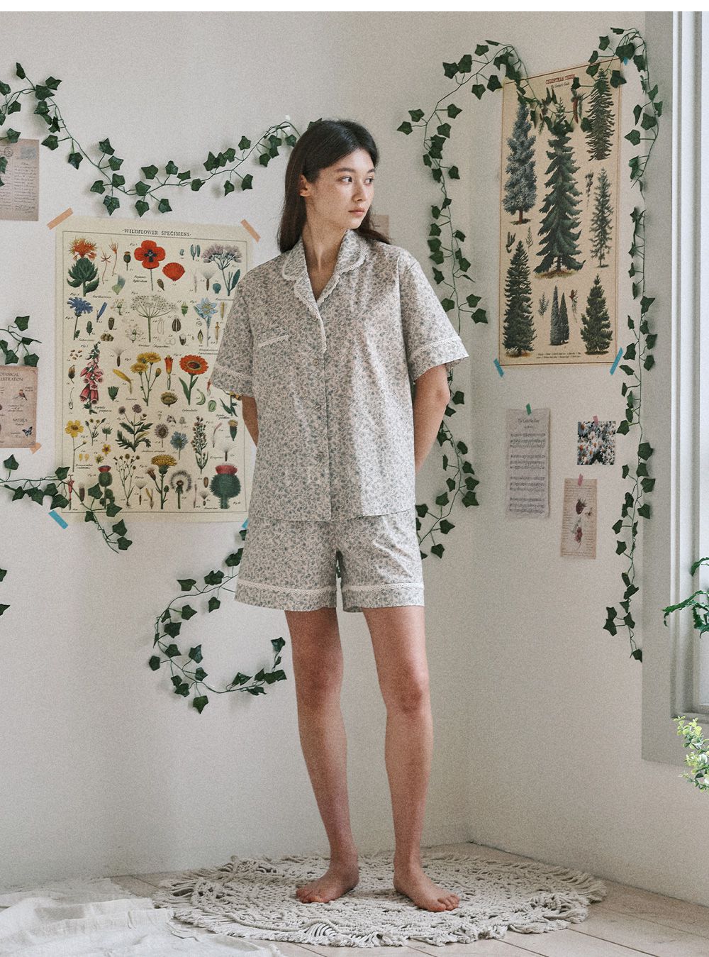 韓國 ULLALA - 滿版碎花短袖睡衣(兩件式) (FREE)